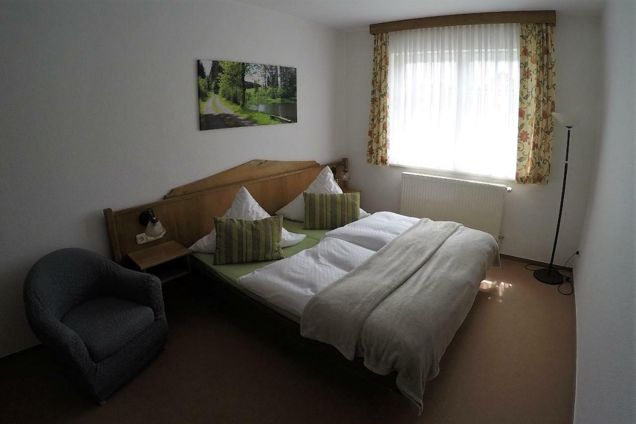 Hotel Drei Kronen Frauenwald Exteriör bild